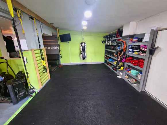 R/o 440 Dunstable Road, Luton, Industrial / Office / Other / Retail To Let - WhatsApp Image 2026-07-15 at 10.41.09.jpeg