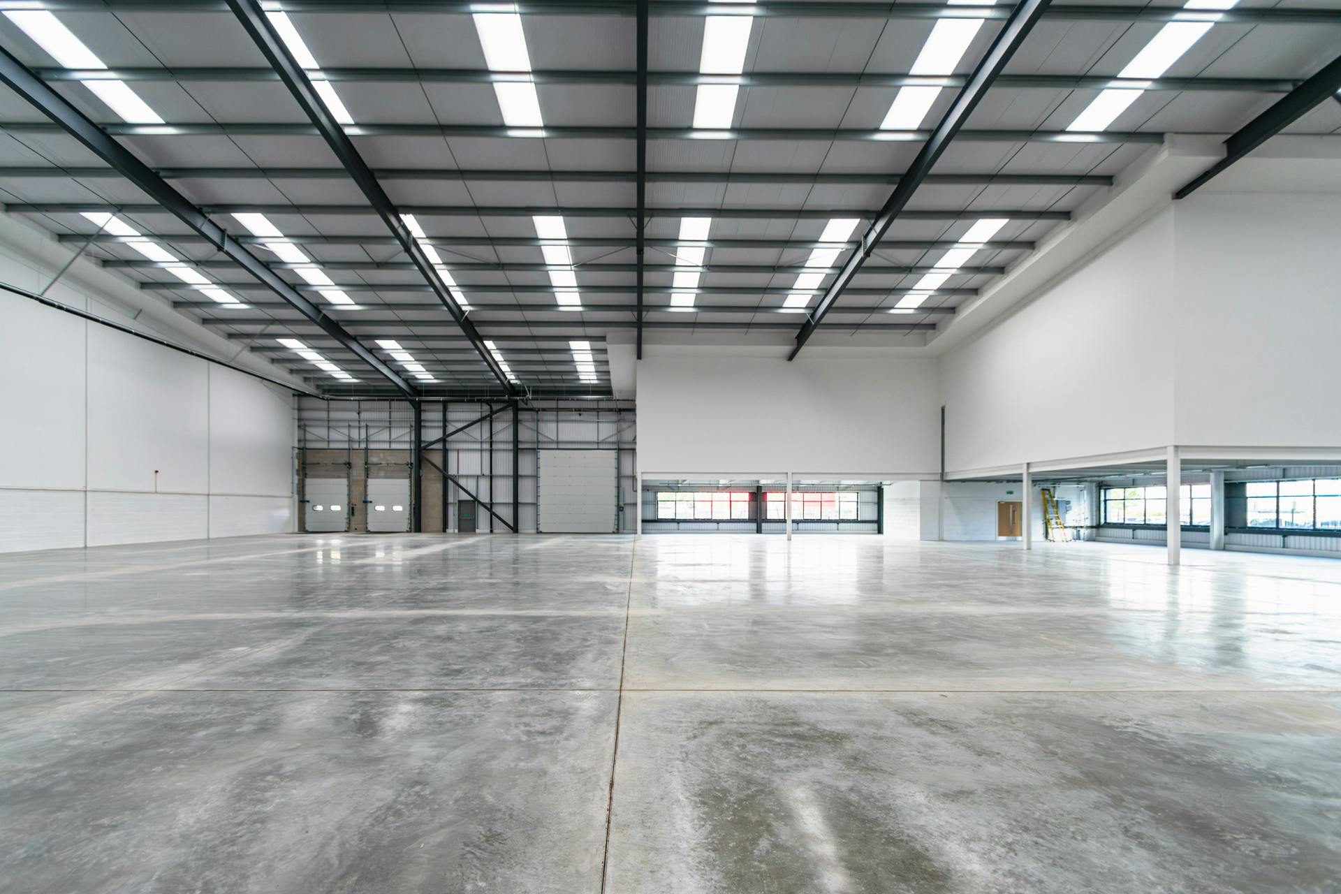 Industrial Unit in Poole - photo 4