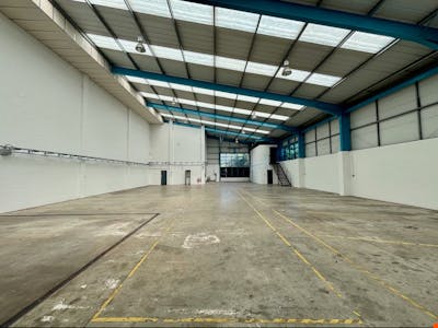 6 Millennium Point, Aylesbury, Industrial To Let - WAREHOUSE.png
