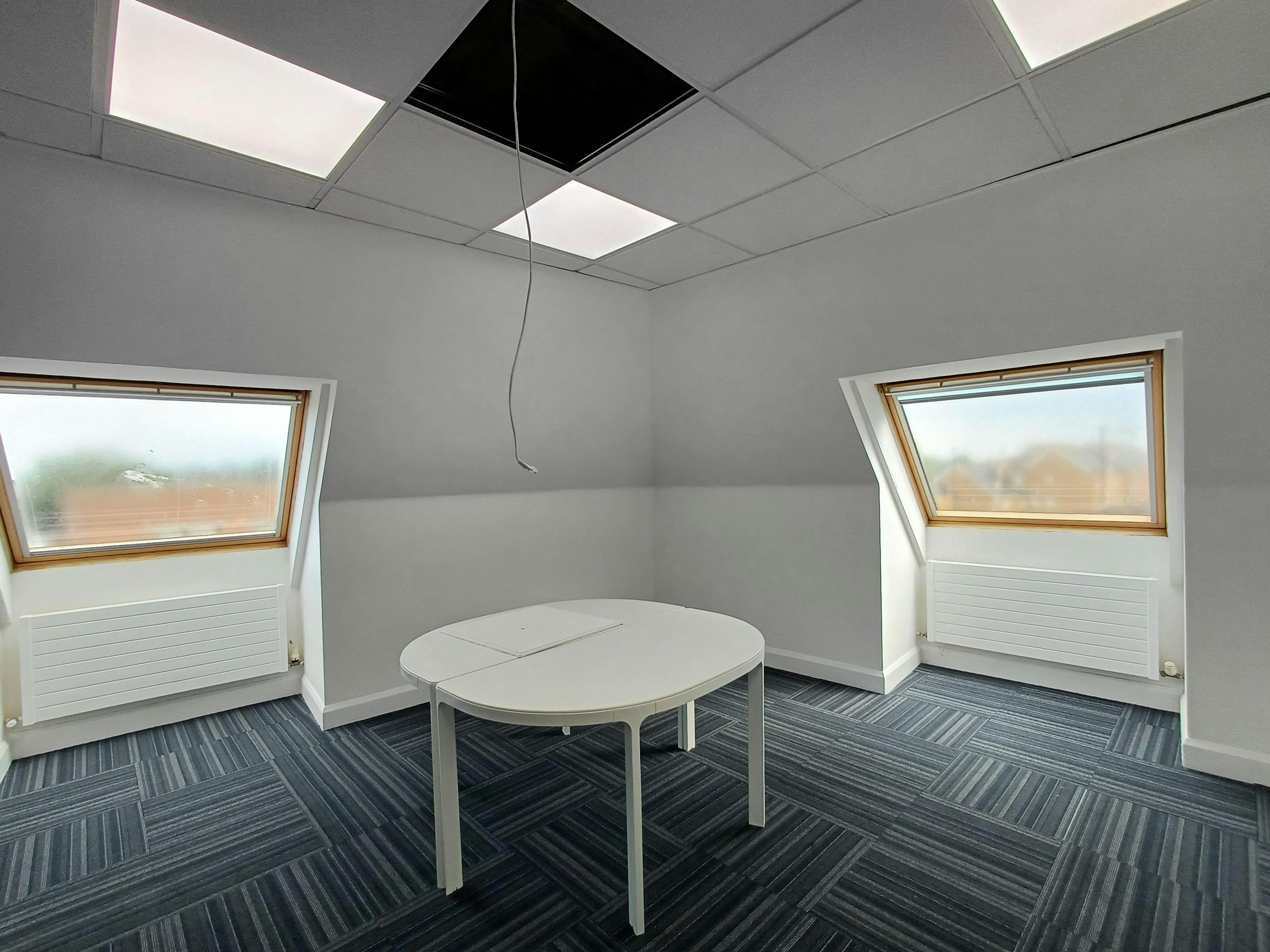 Retail/Shop in Chichester - photo 4