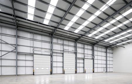 B70, Bedford Commercial Park, Bedford, Industrial/Logistics To Let - UKBedford3040FinalPhotographyJul2216_high.jpg