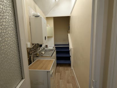 1 High Street & 18 Park Street, Guildford, Office To Let / For Sale - 1000007402.jpg