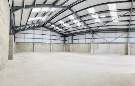 Unit 7, Bury, Industrial / Light Industrial To Let - IMG_E2030.JPG