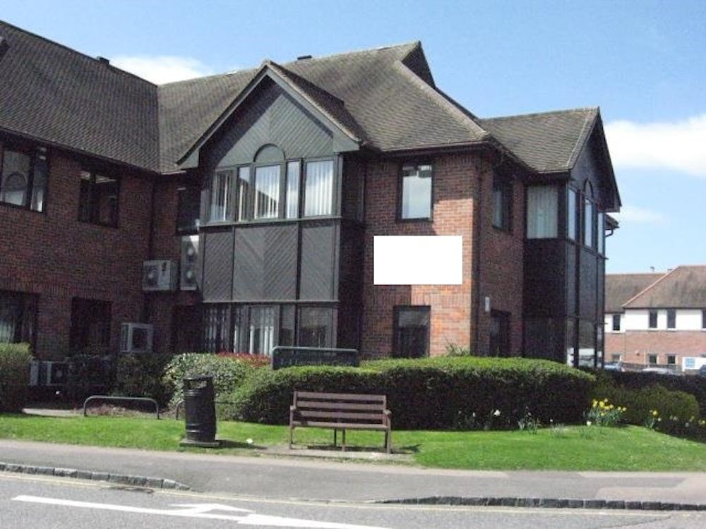 4 Lacemaker Court, London Road, Amersham, Investment For Sale - External view.jpg