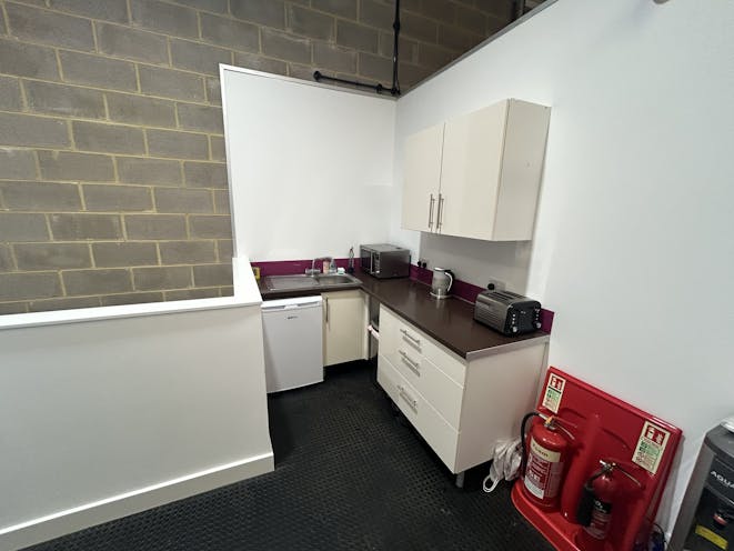 Unit 34, Reading, Warehouse & Industrial To Let / For Sale - IMG_8517.jpeg