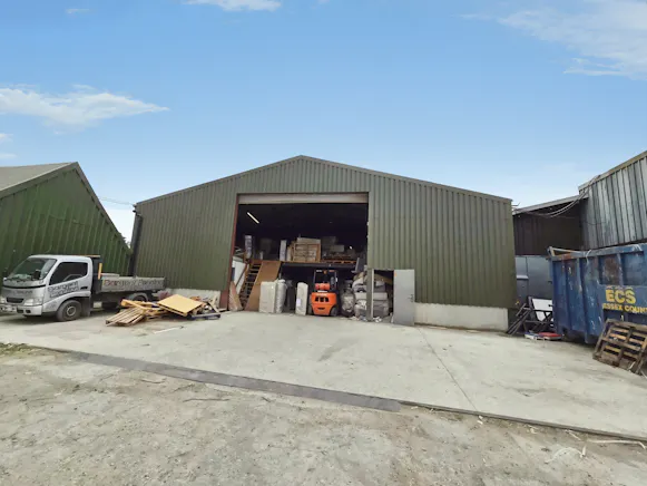 Deville and Lear 1, Beeches Farm, Battlesbridge, Industrial To Let - d7812695-WhatsApp 20Image 202026-07-22 20at 2007.50.24 20 282 29.jpeg