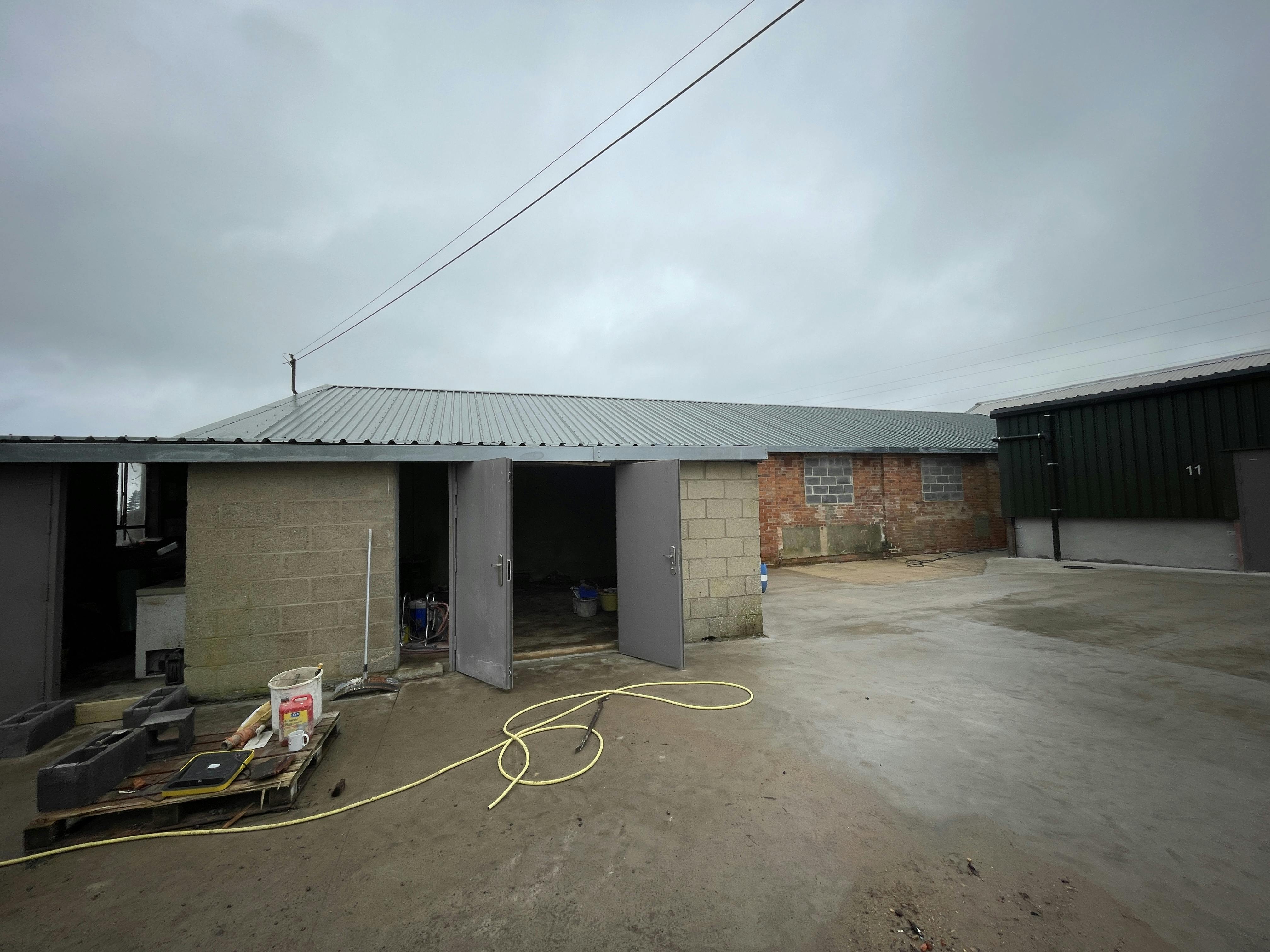 Unit 12 Harlesford Farm, Tetsworth, Industrial To Let - IMG_5375.JPG