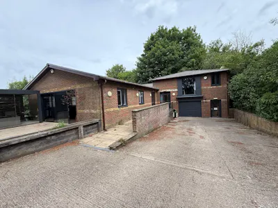 Unit 1 Dolphin House, Abbas Business Centre, Winchester, Business Park / Office To Let - WhatsApp Image 2026-07-27 at 12.32.18 (10).jpeg