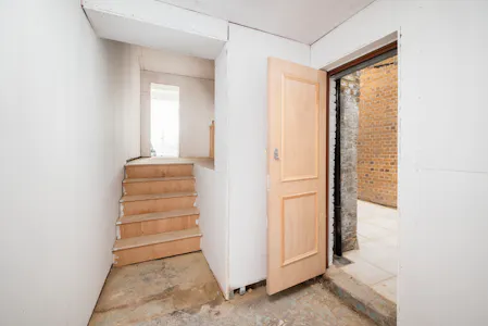 39 Marchmont Street, Bloomsbury, Retail To Let - p07.jpg