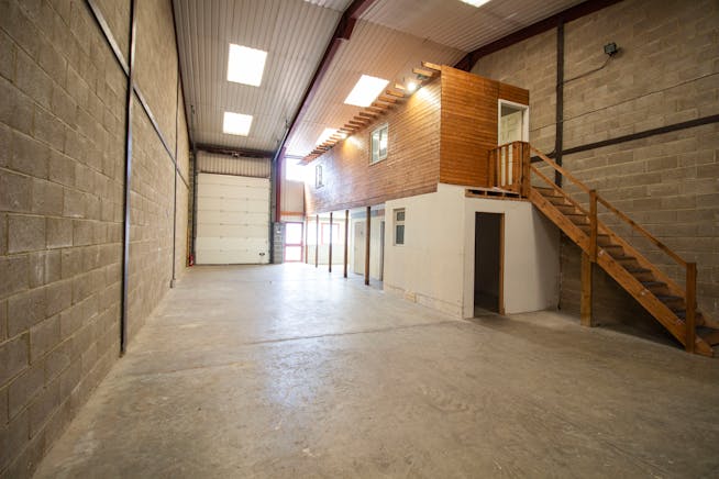 Unit 5, Devonshire Court, Feltham, Industrial / Warehouse To Let - 2.jpg