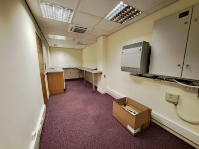 Suites E & F, Hermes House, Oxon Business Park, Shrewsbury, Office To Let - Server Room