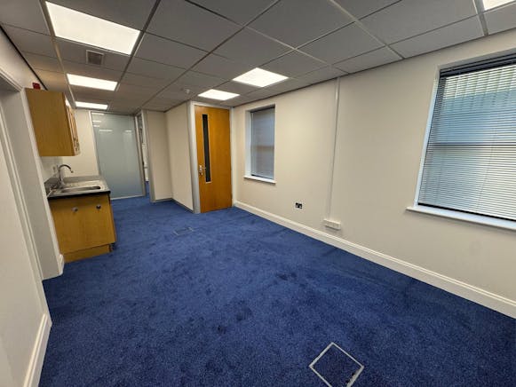 Lancaster House, Southend-on-Sea, Office To Let - IMG20250512WA0008.jpg