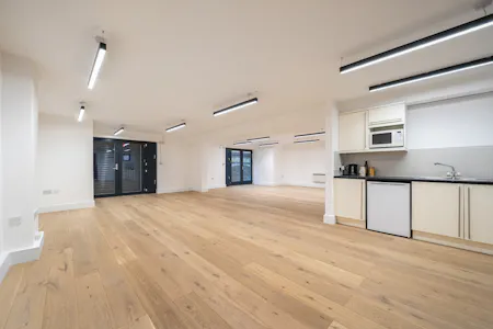 8 Waterson Street, London, Office For Sale - 1520191 (1).jpg
