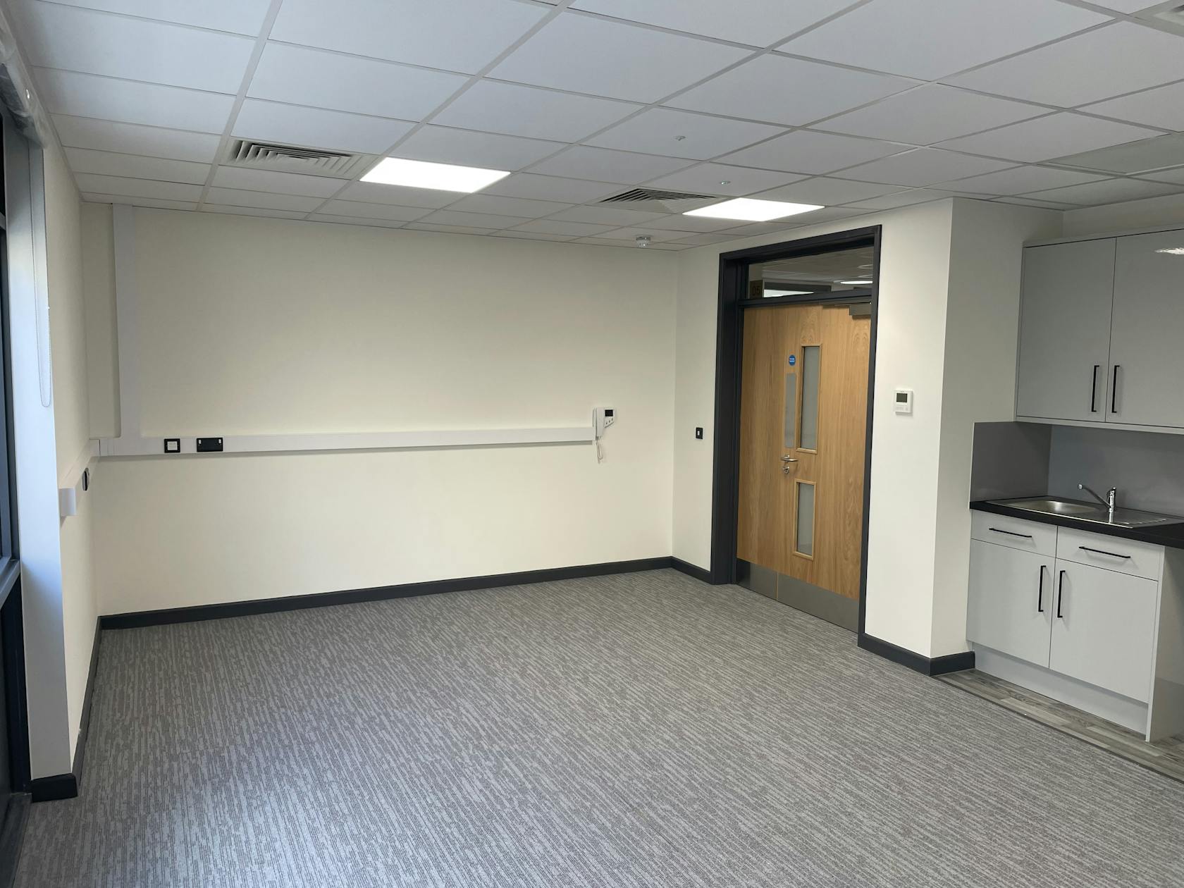 Churchfields Business Centre, Sidney Little Road, St. Leonards On Sea, Industrial / Office To Let - IMG_8133.JPG