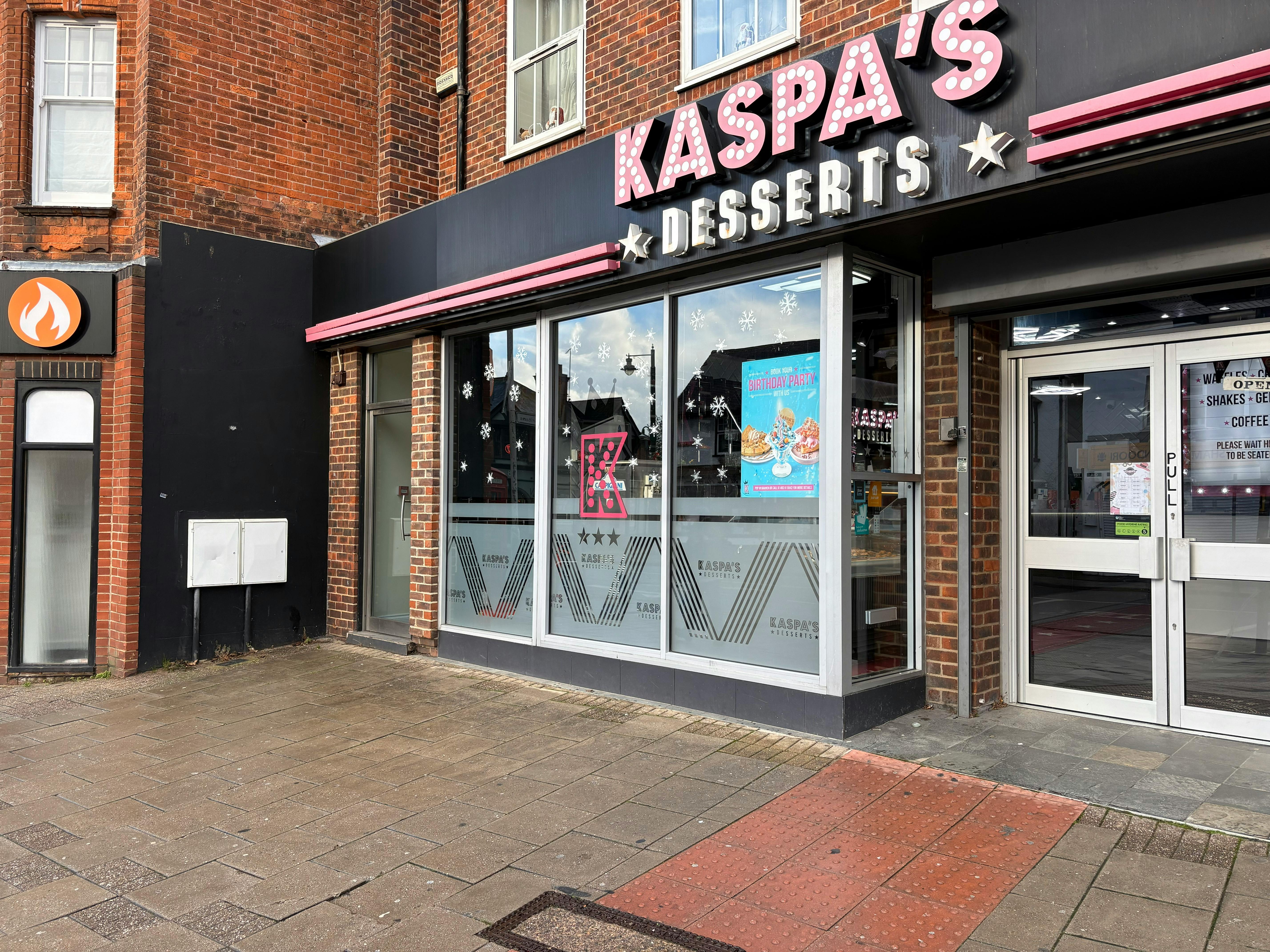 39-41 East Street, Horsham, Investment - All / Investment - All / Investment - Retail only For Sale - IMG_9452.jpg