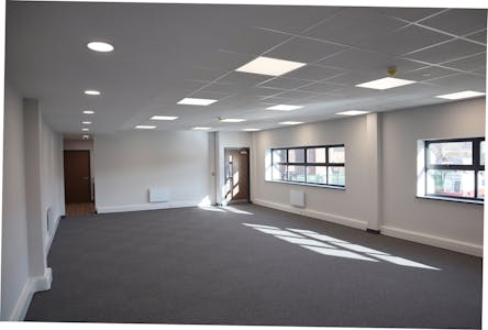 Unit B James Watt Close, Hawksworth Trading Estate, Swindon, Industrial / Warehouse To Let - Room 4 low.jpg