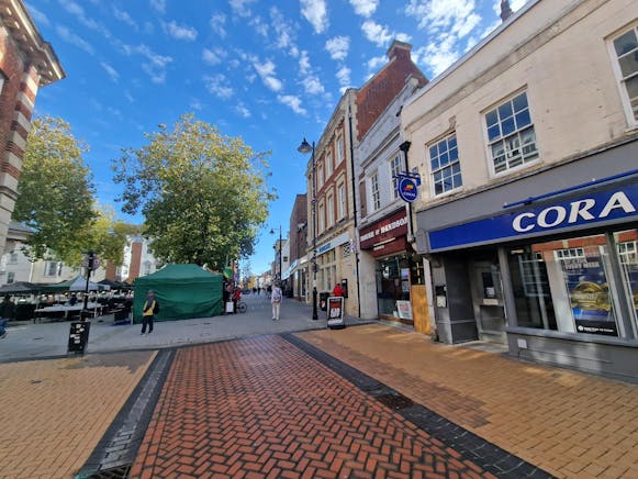 9 Market Place, Basingstoke, Investment / Development / Retail For Sale - 20251022_121021.jpg