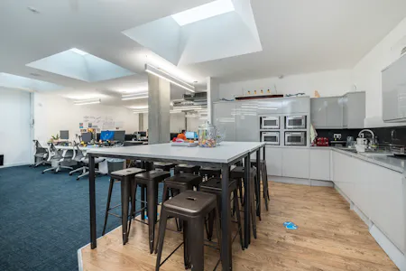 8 Lamb Walk, London, Office To Let - 8 Lamb Walk kitchen 2 Copy.jpg