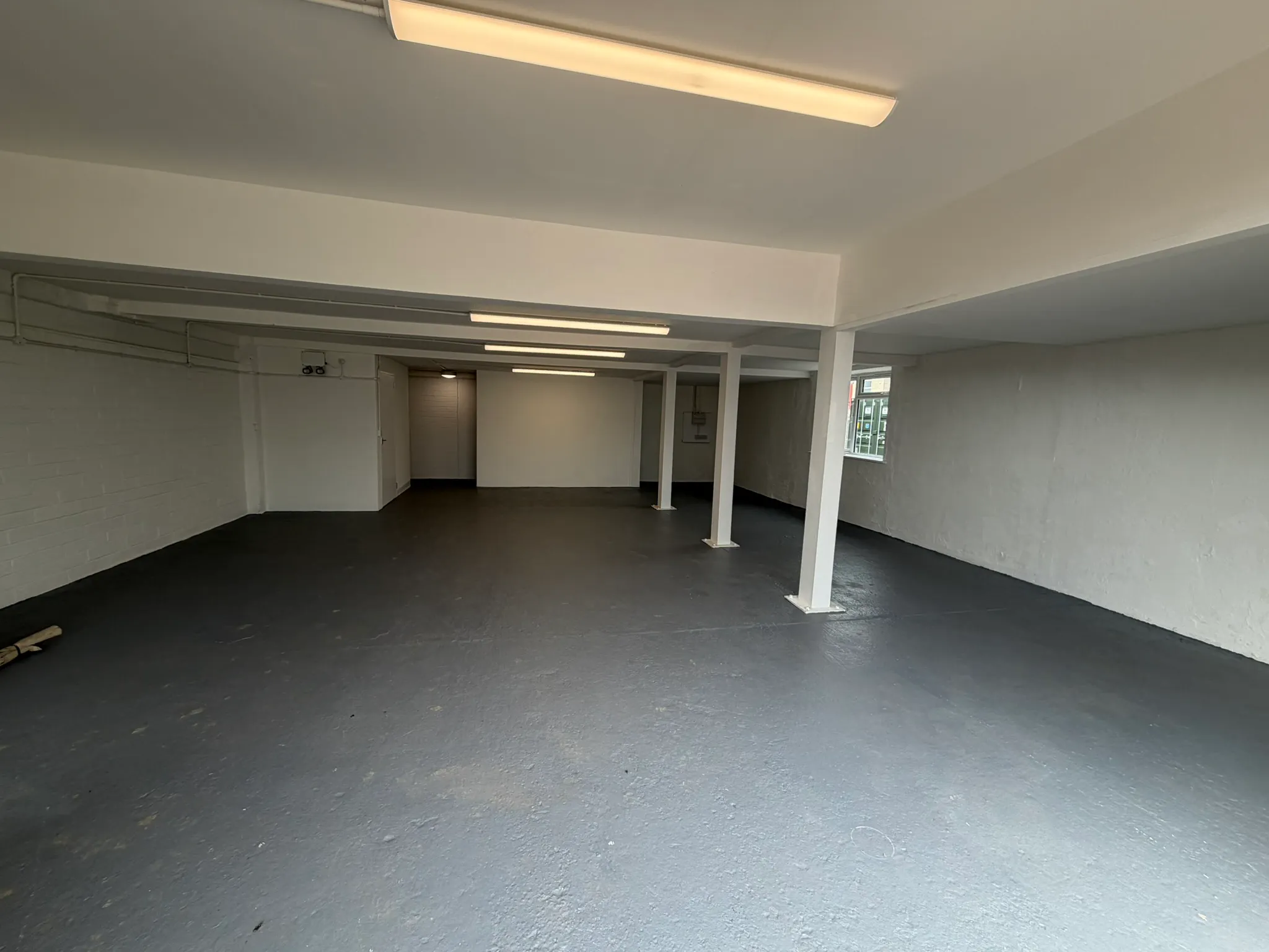 Unit 2, 371 Bexhill Road, St Leonards on Sea, Industrial To Let - IMG_0838.JPEG
