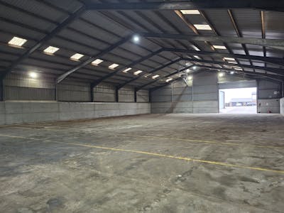 Units 1 and 2, Manor Farm, Newark, Industrial / Industrial/Logistics / Industrial / Storage / Industrial / Warehouse To Let - 20260115_112039.jpg