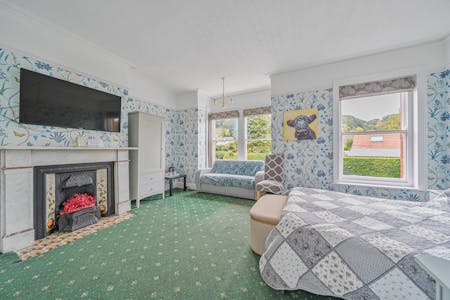 Hillcrest, Llangollen, Hotel/guest house For Sale - 1213602501268ed456a5b1c512.jpg