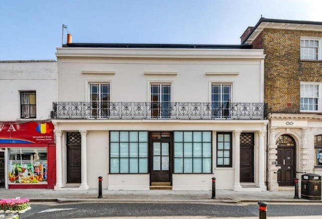 118-120 Guildford Street, Chertsey, Offices / Retail To Let / For Sale - Front Photo 2.jpg