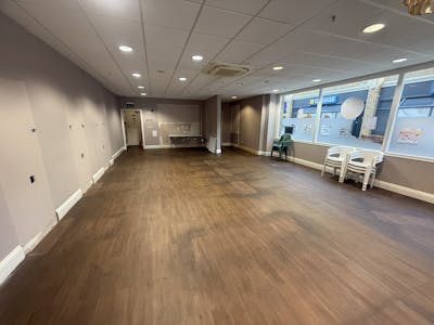 21 Market Place, Burgess Hill, Leisure / Restaurant / Cafe / Retail / High Street Retail / Retail - In Town / Shopping Centre To Let - IMG_6885.jpeg