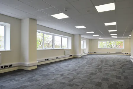 Unit 1 Odhams Trading Estate, Watford, Industrial / Warehouse To Let - Oddhams INT - 2026-08.jpg