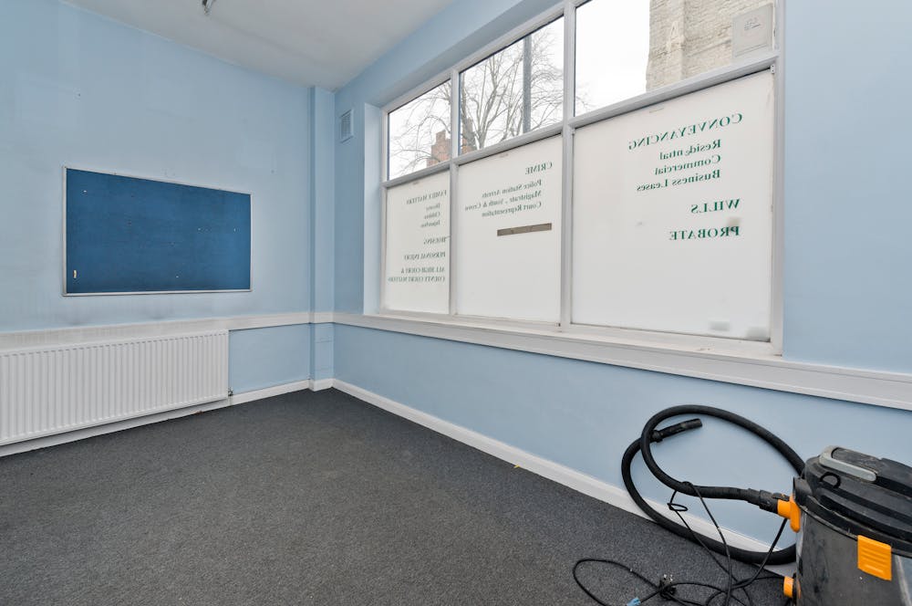 11 Clapham Park Road - 11 clapham pk rd6707.jpg