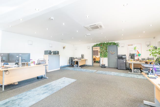 Units 1, 2 & 4 Daneshill Industrial Estate, Armstrong Road, Basingstoke, Industrial To Let - DSC08907.jpg
