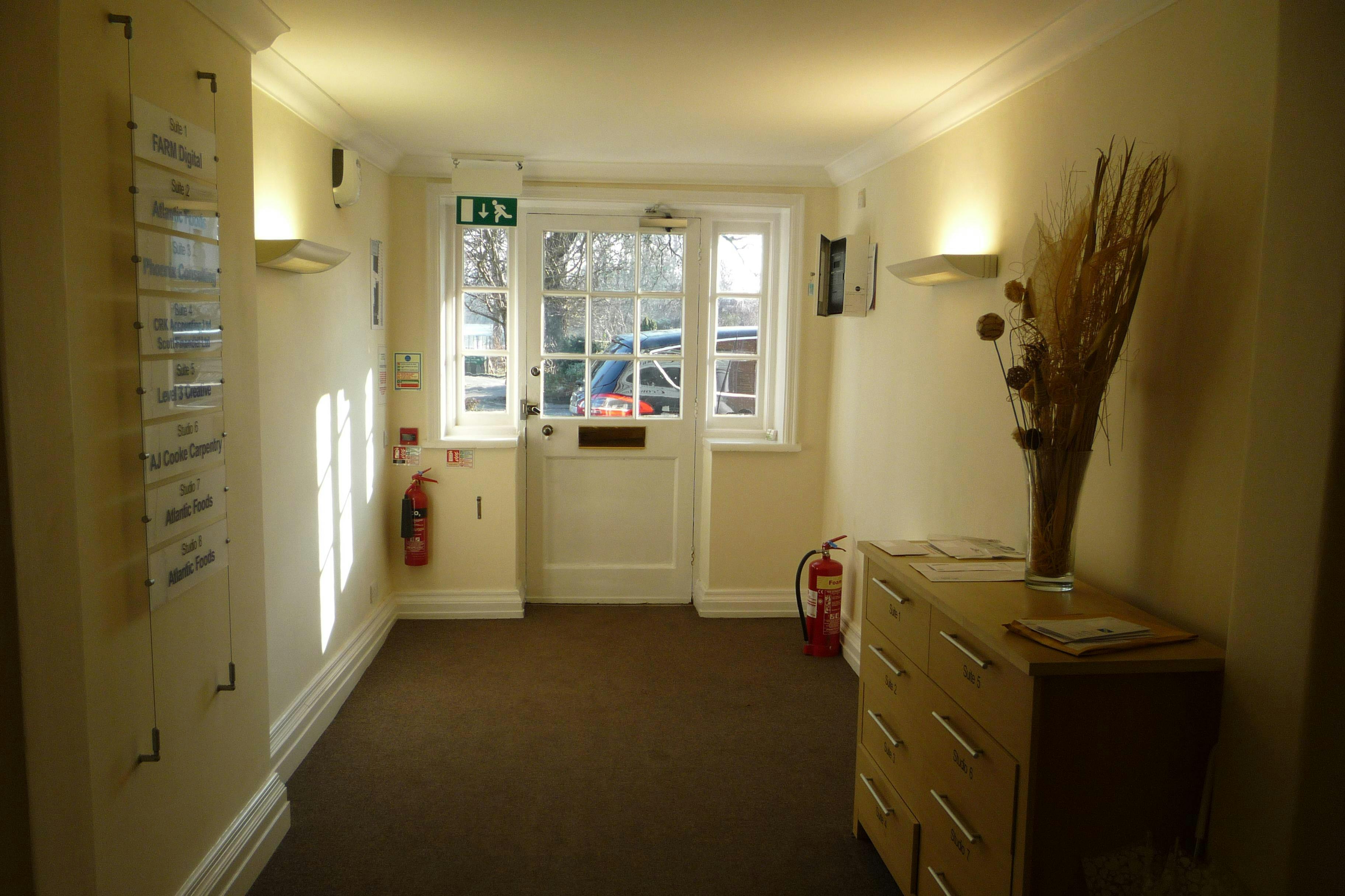 Suite 7 Crown House, Hartley Wintney, Offices To Let - P1020371.JPG