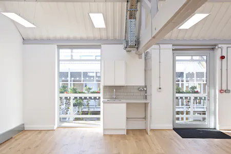 Islington Studios, London, Office To Let - SL_5.png