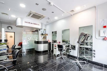 363 Mile End Road, London, Office / Retail To Let - Mile End Rd 363 - Low Res 6.jpg