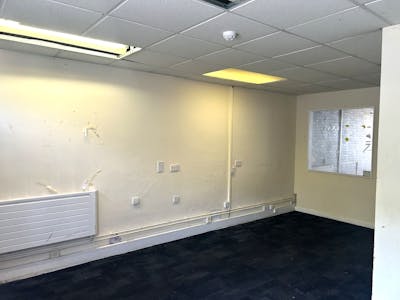 36 Worcester Street, Kidderminster, Office / Retail To Let - p6.jpg