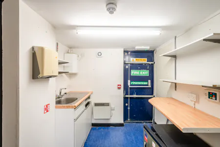 222B Haggerston Road, London, Leisure / Office / Retail To Let - Haggerston Rd 222B - 7.jpg