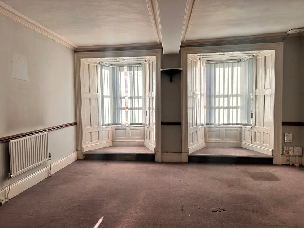 65-66 High Street - 3.jpg