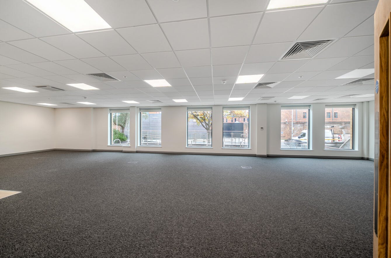 York House, Windsor, Office To Let - 1369108668f0e6340f6c8.JPG