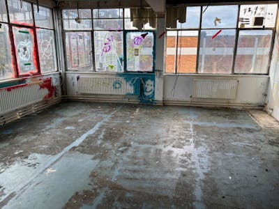 5 Elthorne Road, London, Investment / Office For Sale - 2.jpg