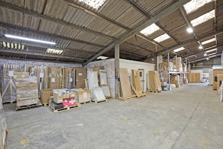 Unit 2, Brown Lane West, Leeds, Industrial To Let - IMG_4154.jpg
