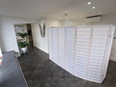 Unit 2, Castle Car Park, Guildford, Retail To Let - PXL_20221101_122028366MP.jpg