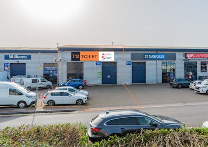 Unit T13 Equity Trade Centre, Hobley Drive, Swindon, Industrial / Warehouse To Let - Equity Trade Centre 2.jpg