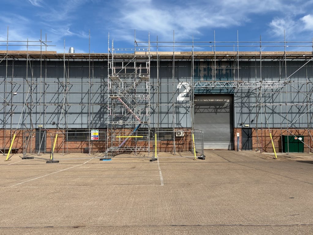 2 Dunhams Court Letchworth Warehouse To Let