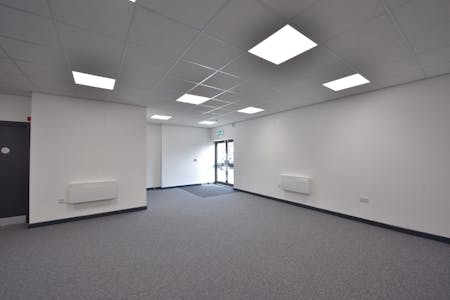 Unit 6, Manchester Trade Park, Oldham Road, Manchester, Industrial To Let - MTP042.JPG