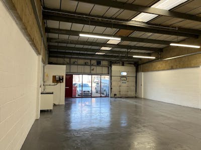 Unit 33 Edison Road, Rabans Lane Industrial Estate, Aylesbury, E (Commercial / Business / Service) / Industrial To Let - WhatsApp Image 20240125 at 104130_eb6d34b0.jpg