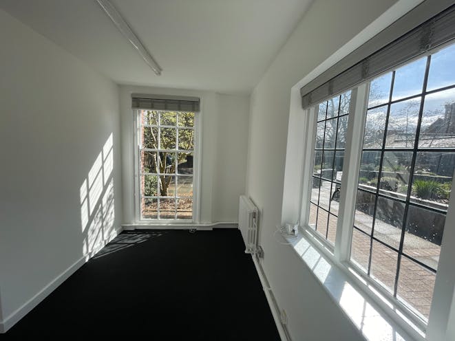 LO44 London Road Campus, Reading, Office To Let - IMG_1260.JPG