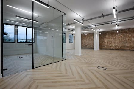 38-40 Southwark Street, London, Office To Let - PHOTO-2022-04-26-10-13-31 (1).jpg