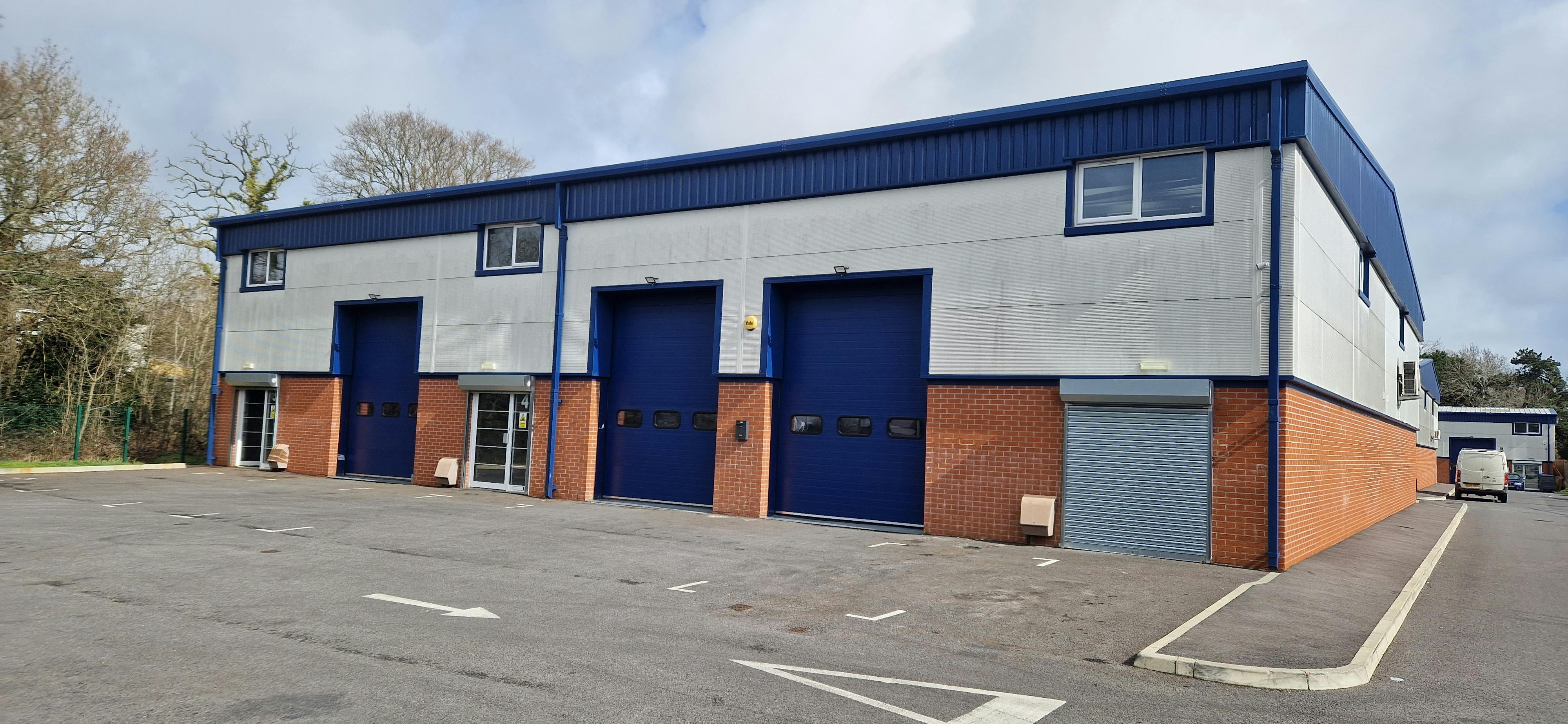 Industrial Unit in Southampton - photo 4