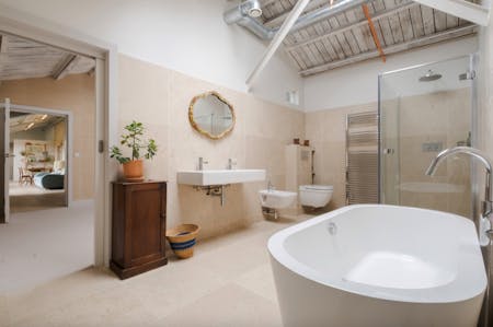 16 Wotton Road, London, Mixed Use For Sale - D08347A22CB64B8BB29616843D63A4D9_1_105_c.jpeg