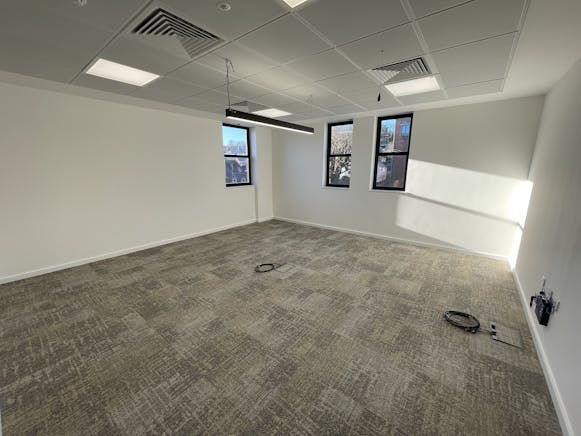 Hays House, Guildford, Offices To Let - IMG_5793.JPG