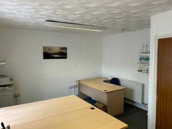 39 Alfred Street, Neath, Offices / Retail For Sale - upstairs office2.jpg